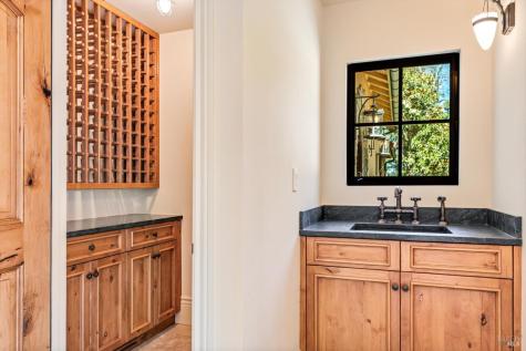 1315 W Dry Creek Road Healdsburg CA 95448