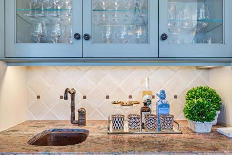 1315 W Dry Creek Road Healdsburg CA 95448