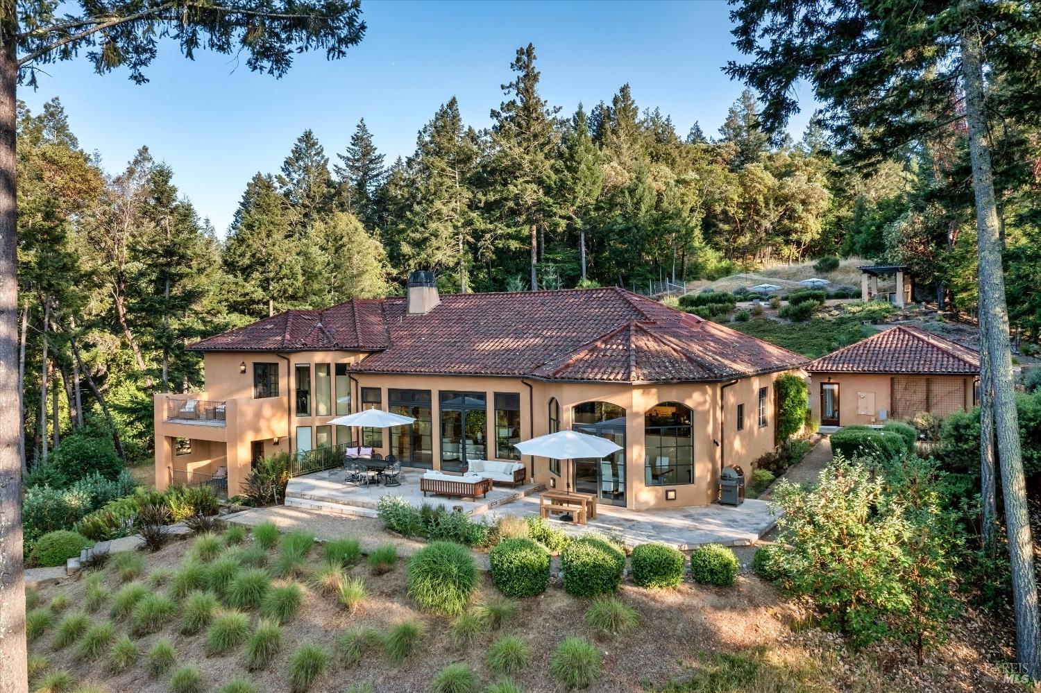 1315 W Dry Creek Road Healdsburg CA 95448