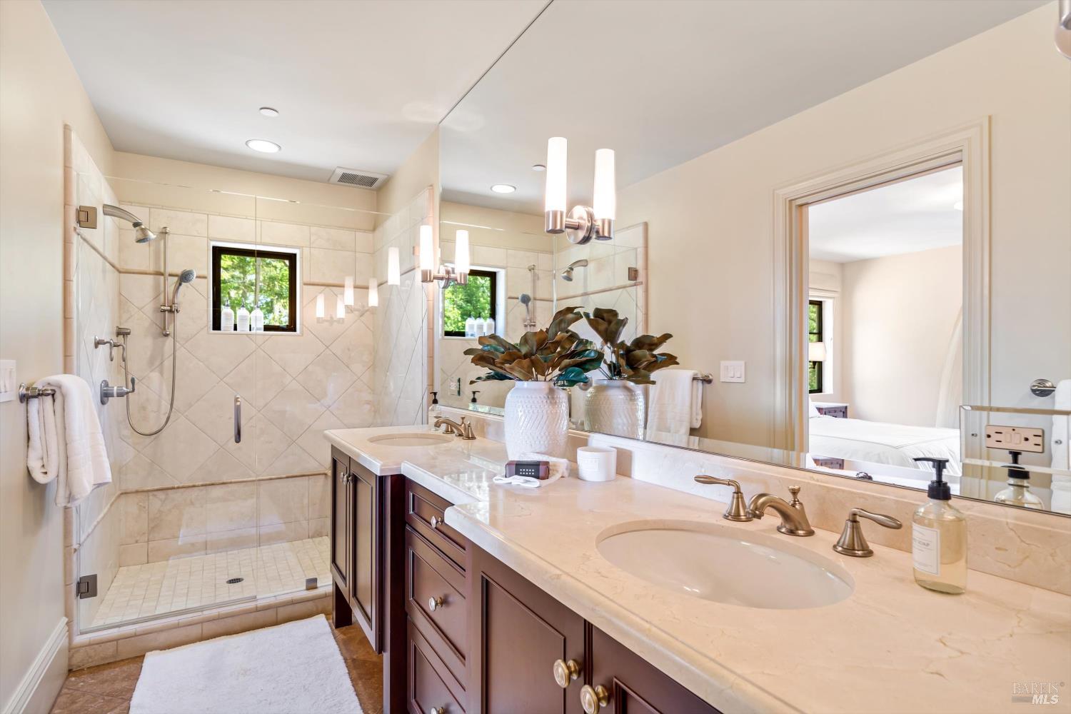 1315 W Dry Creek Road Healdsburg CA 95448