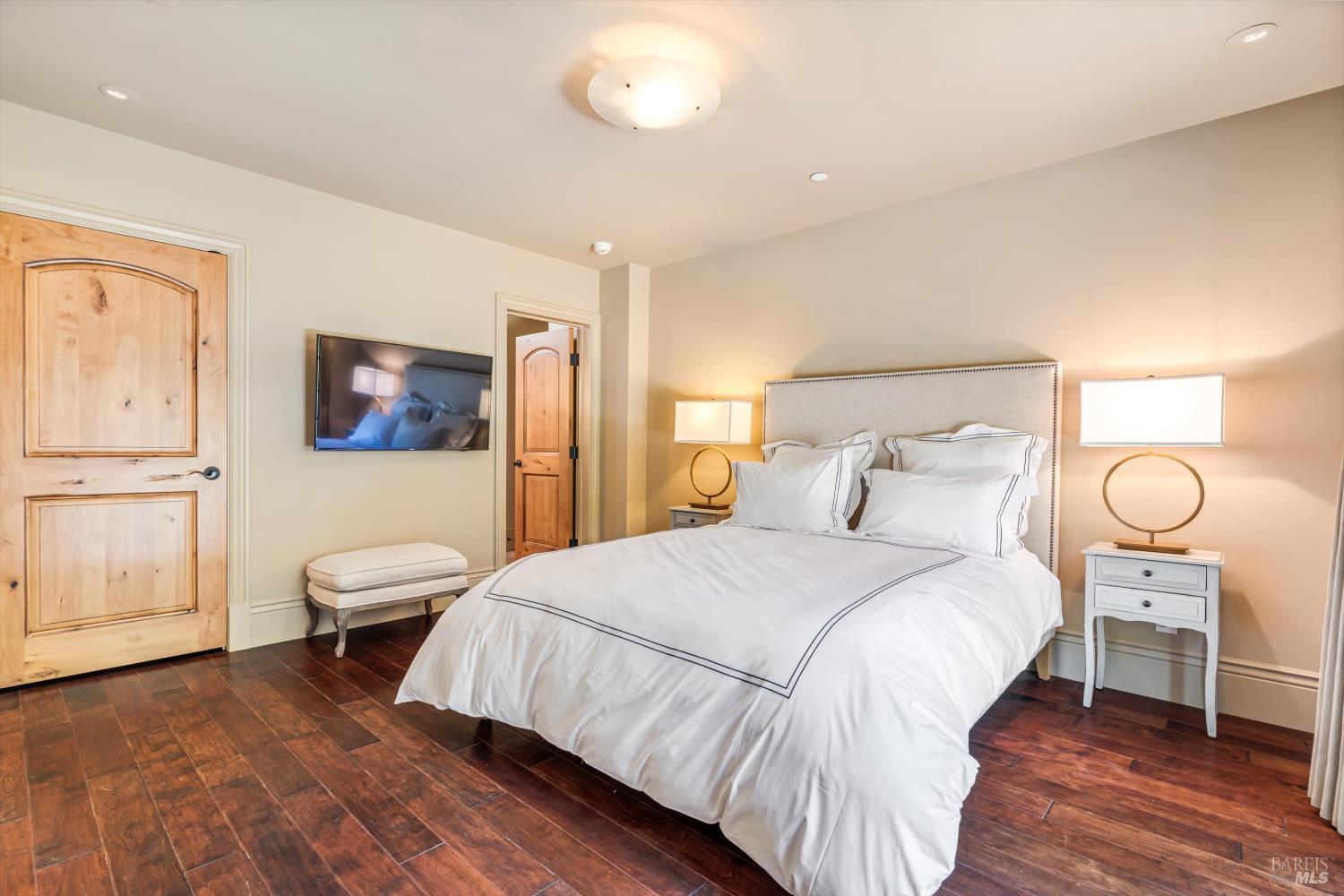 1315 W Dry Creek Road Healdsburg CA 95448