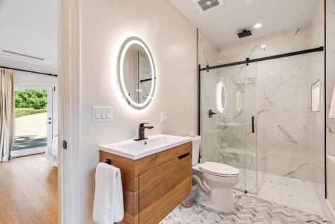 1315 W Dry Creek Road Healdsburg CA 95448