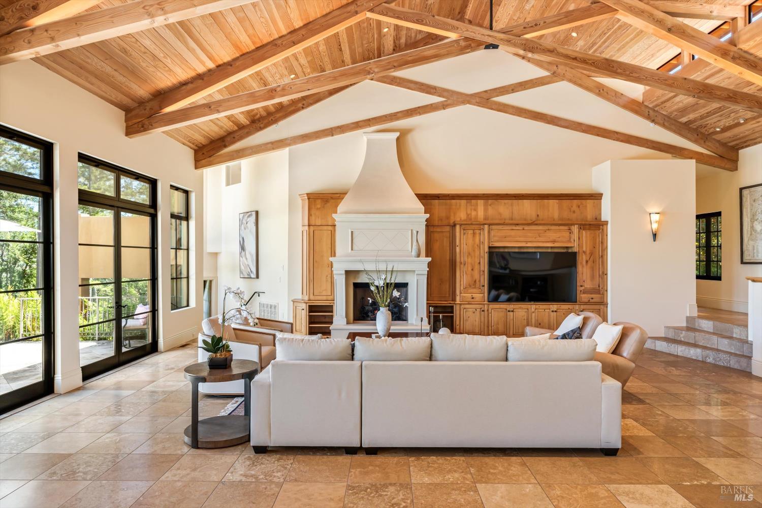 1315 W Dry Creek Road Healdsburg CA 95448