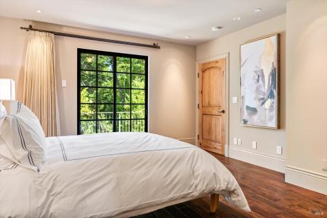 1315 W Dry Creek Road Healdsburg CA 95448