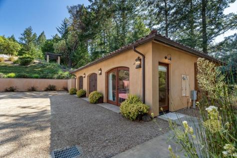 1315 W Dry Creek Road Healdsburg CA 95448