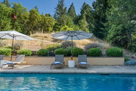 1315 W Dry Creek Road Healdsburg CA 95448