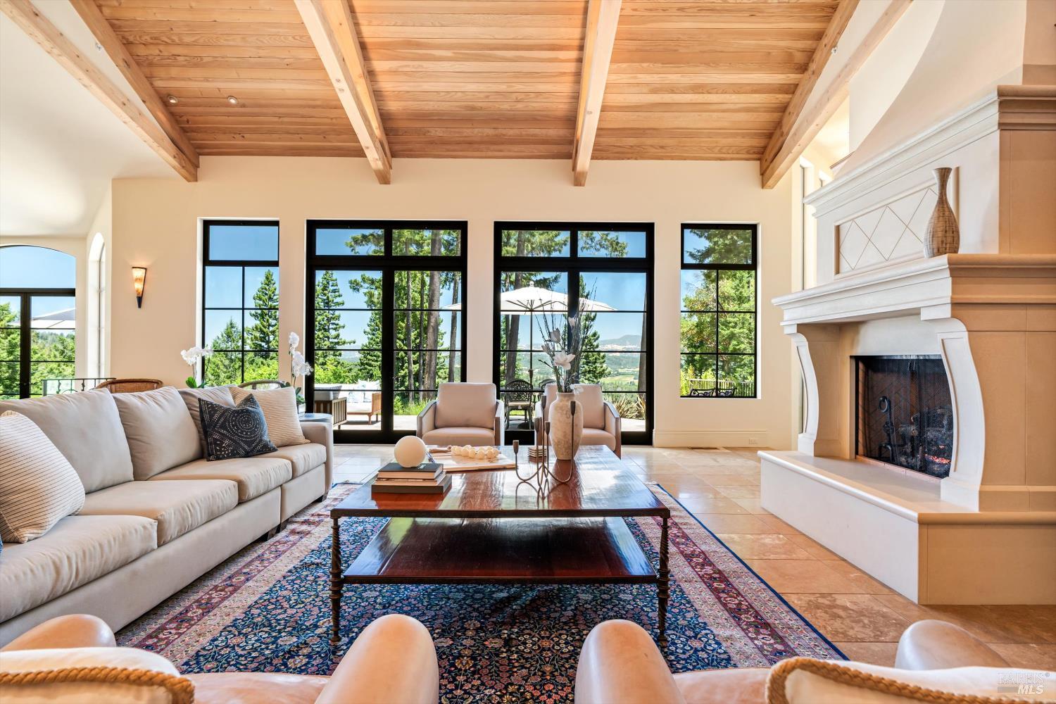 1315 W Dry Creek Road Healdsburg CA 95448