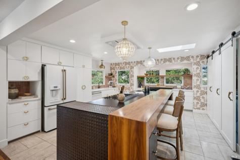 12 Longwood Drive San Rafael CA 94901