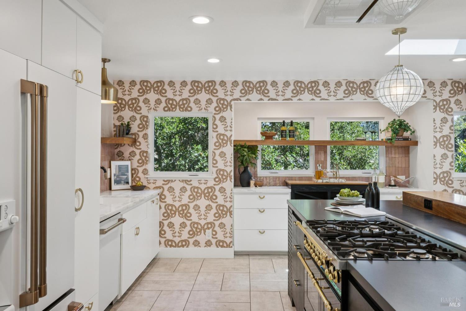 12 Longwood Drive San Rafael CA 94901