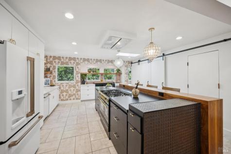 12 Longwood Drive San Rafael CA 94901