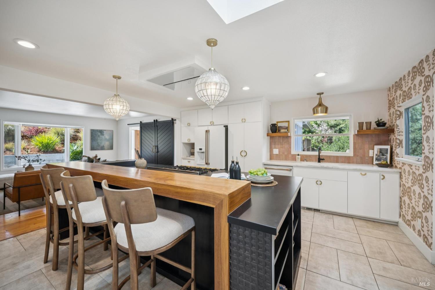 12 Longwood Drive San Rafael CA 94901