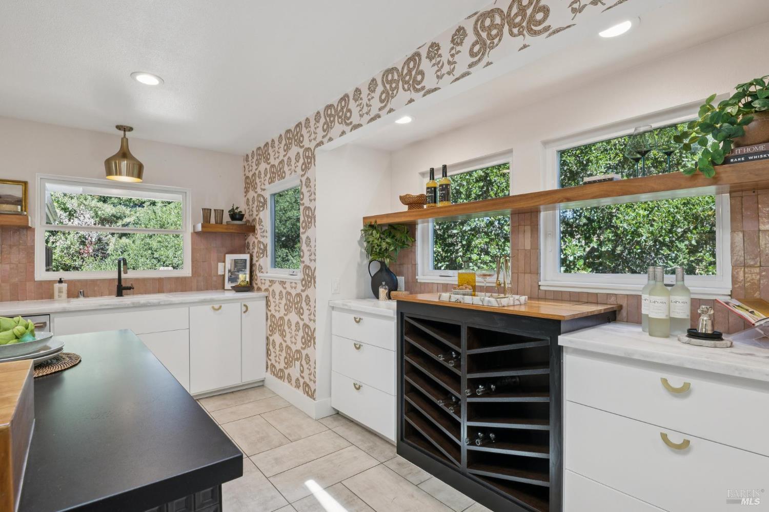 12 Longwood Drive San Rafael CA 94901