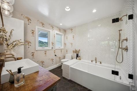 12 Longwood Drive San Rafael CA 94901