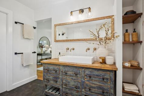 12 Longwood Drive San Rafael CA 94901