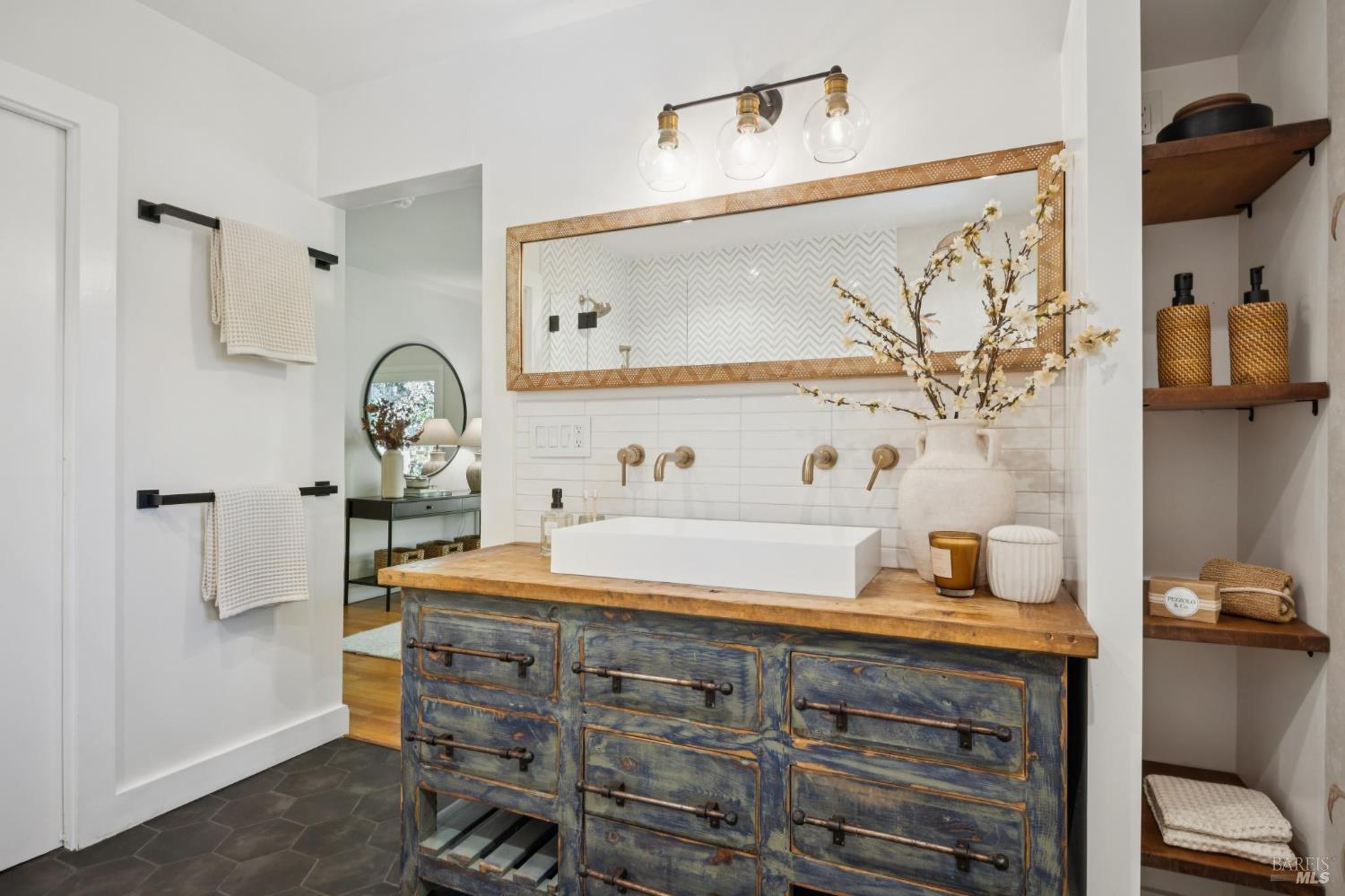 12 Longwood Drive San Rafael CA 94901