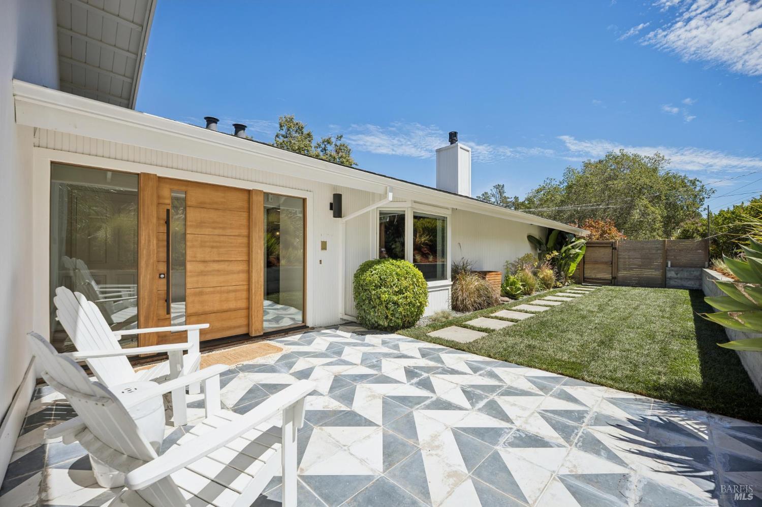 12 Longwood Drive San Rafael CA 94901