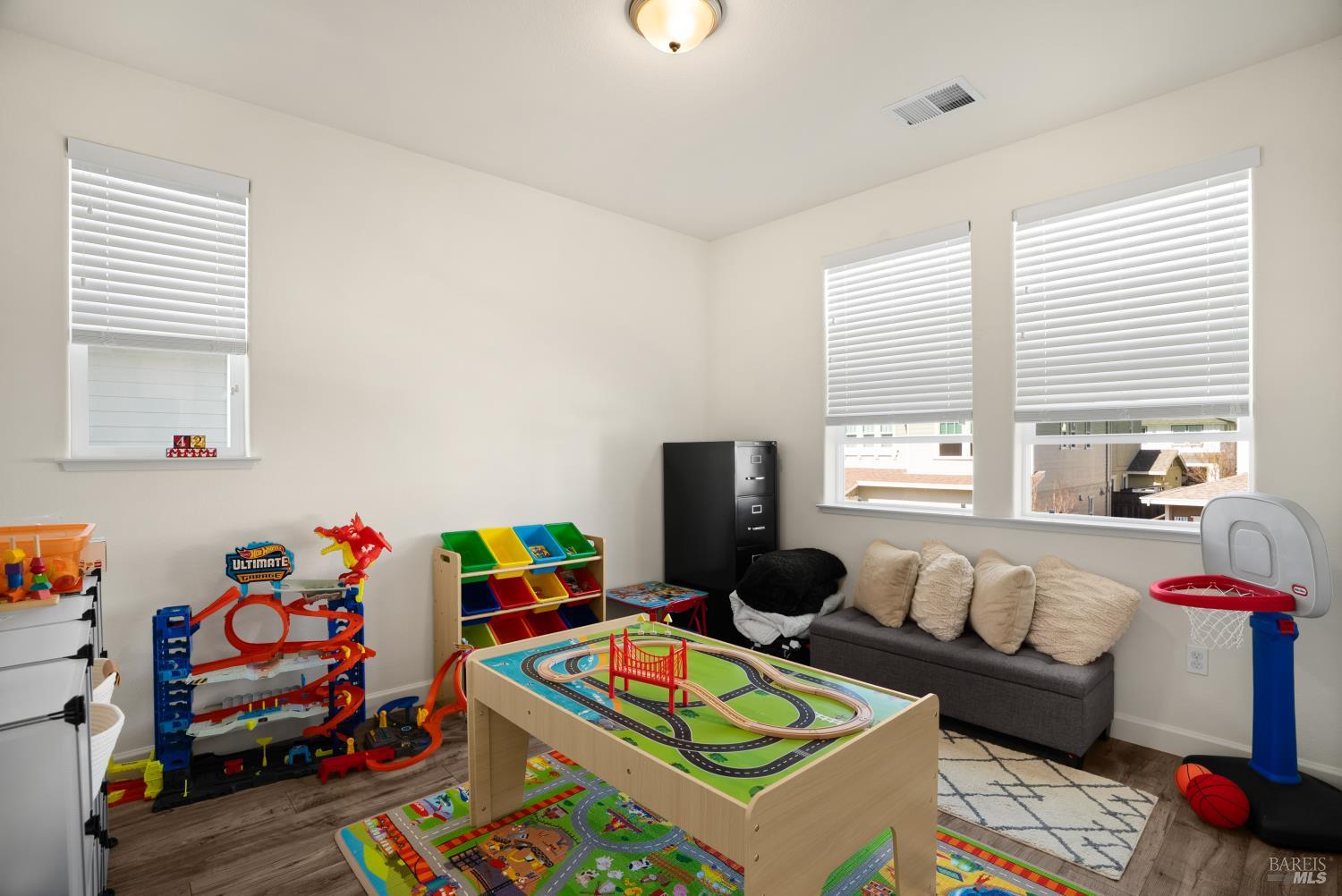 7465 Walker Way Rohnert Park CA 94928