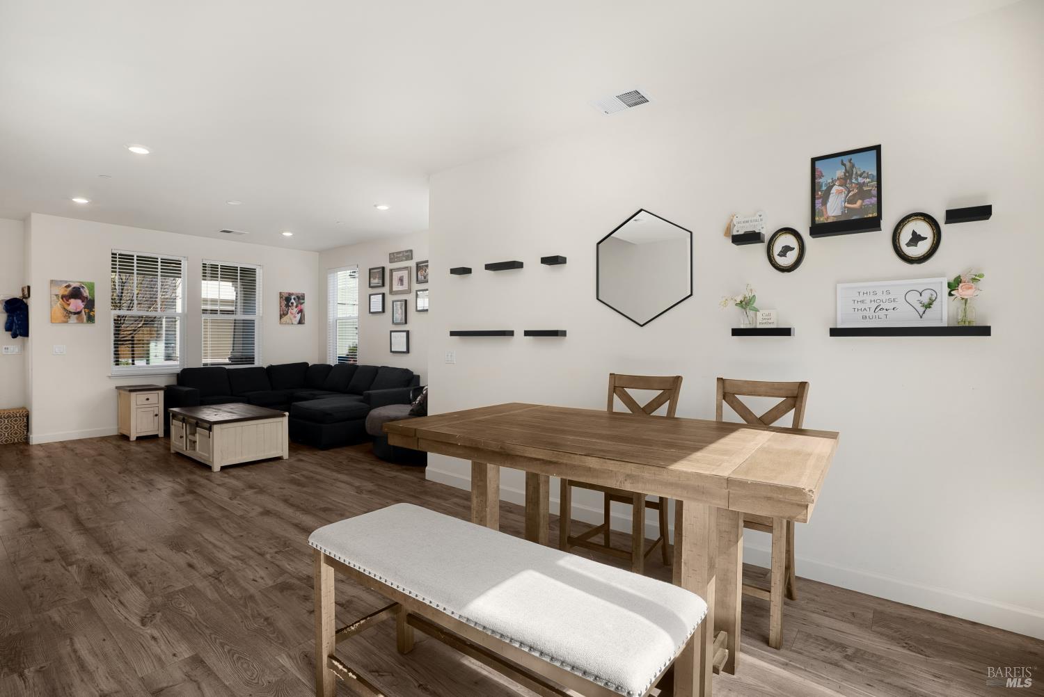 7465 Walker Way Rohnert Park CA 94928