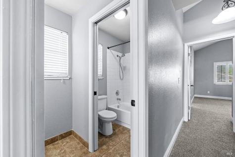 1820 Howard Drive Windsor CA 95492