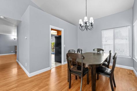1820 Howard Drive Windsor CA 95492