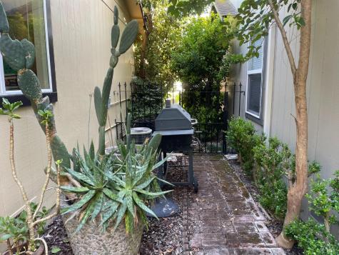 970 Camino Coronado Rohnert Park CA 94928