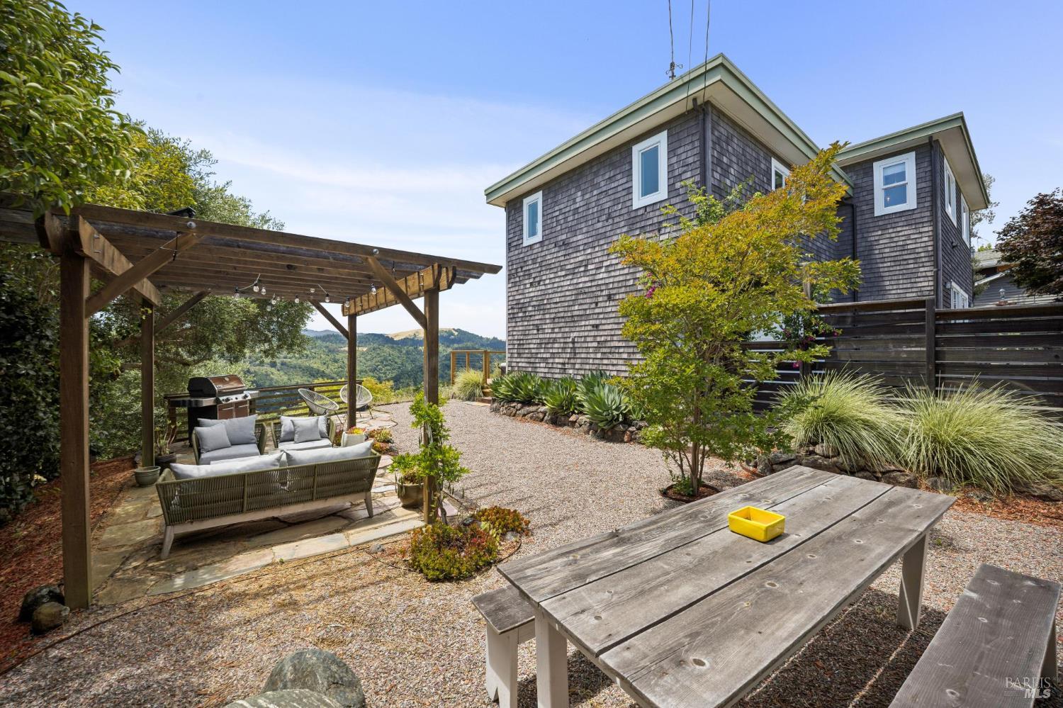 196 Oak Springs Drive San Anselmo CA 94960