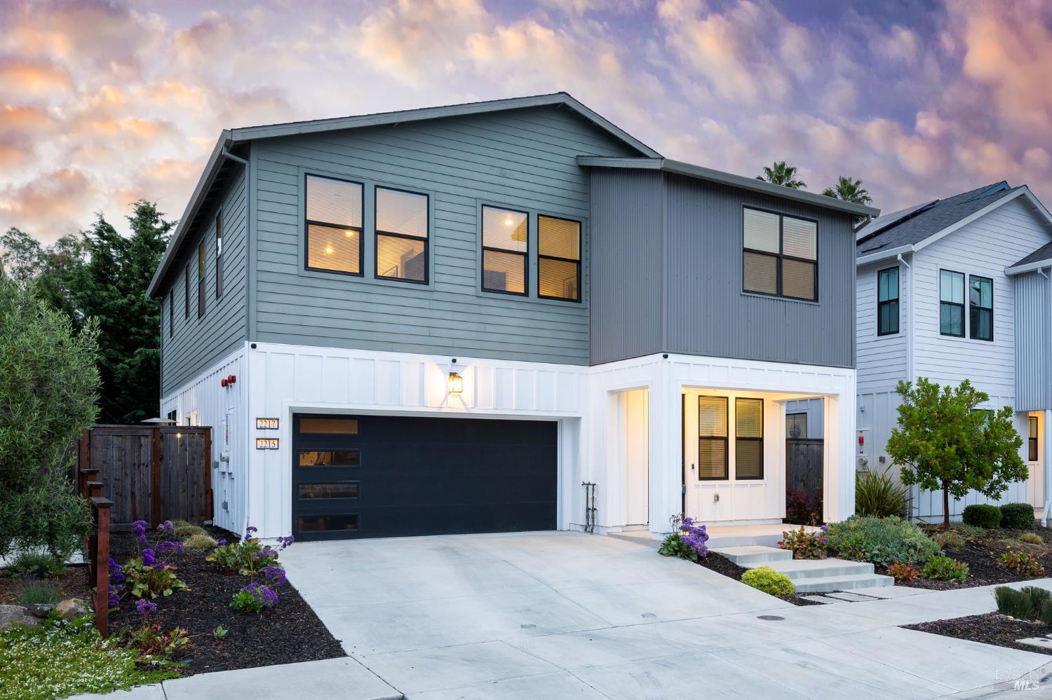 2215-2217 Versaro Drive Santa Rosa CA 95403