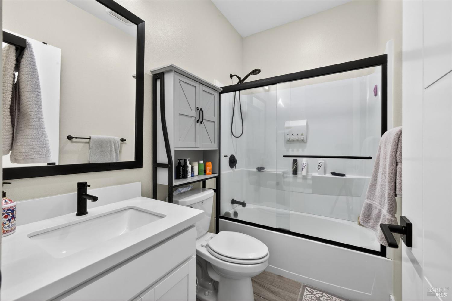 2215-2217 Versaro Drive Santa Rosa CA 95403