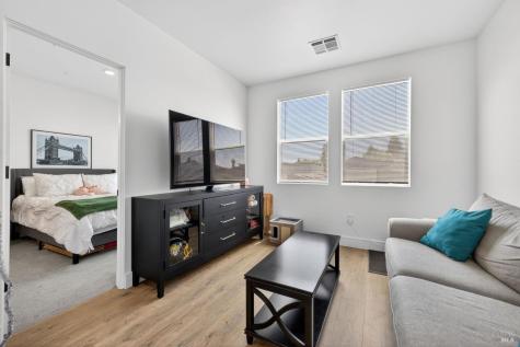 2215-2217 Versaro Drive Santa Rosa CA 95403