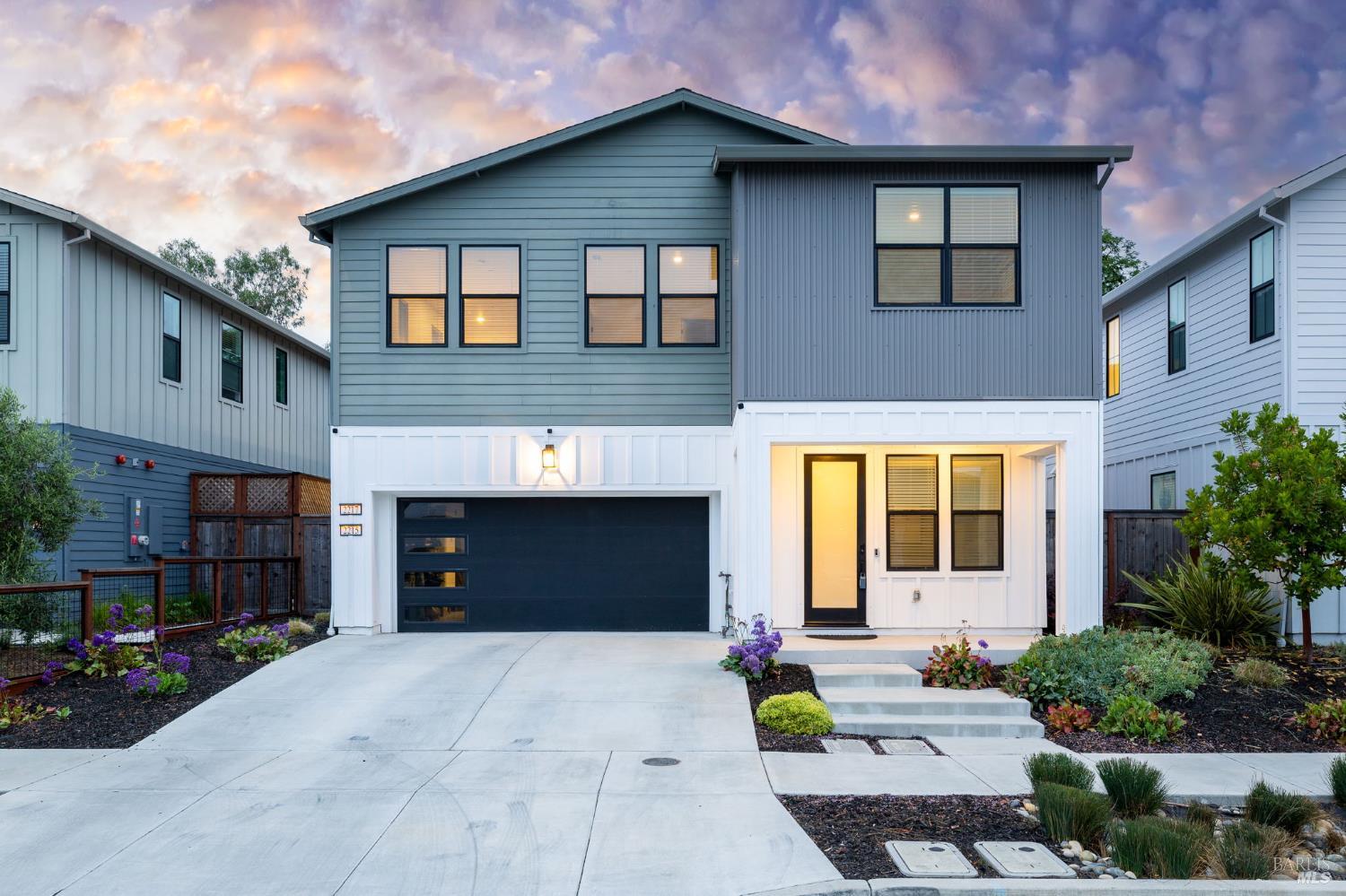2215-2217 Versaro Drive Santa Rosa CA 95403