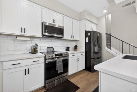 2215-2217 Versaro Drive Santa Rosa CA 95403