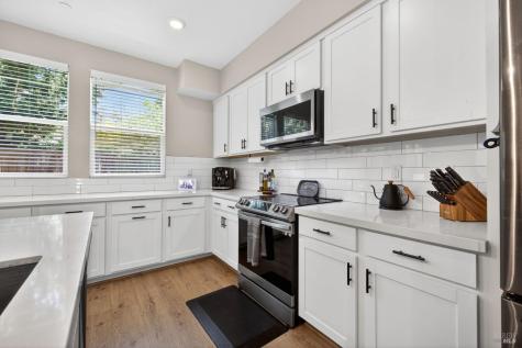 2215-2217 Versaro Drive Santa Rosa CA 95403