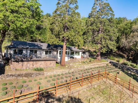 18986 Sweet William Court Sonoma CA 95476