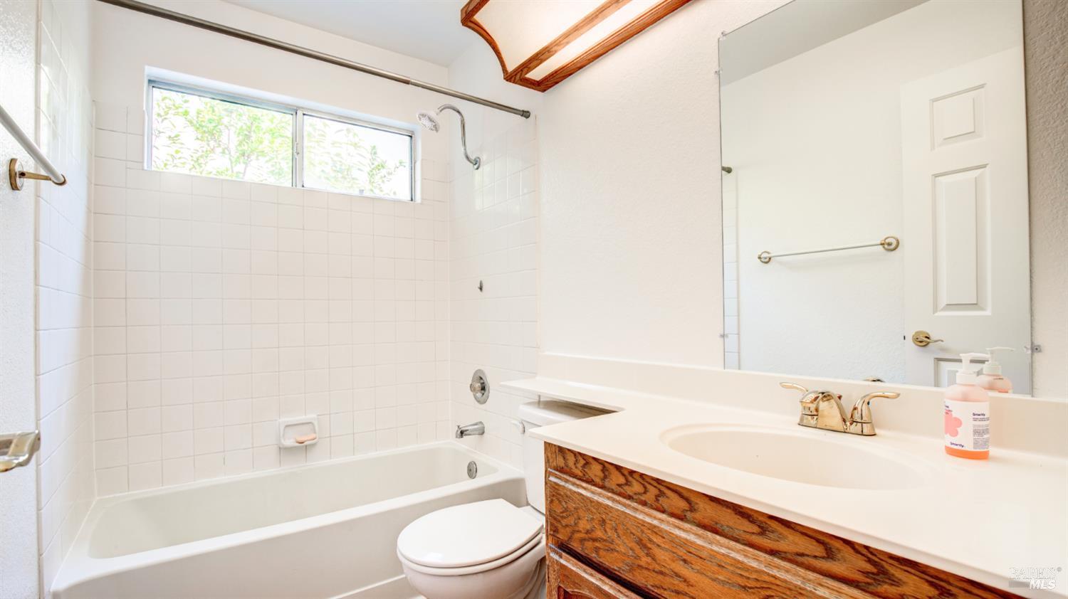 596 Rambleton Drive Vacaville CA 95688