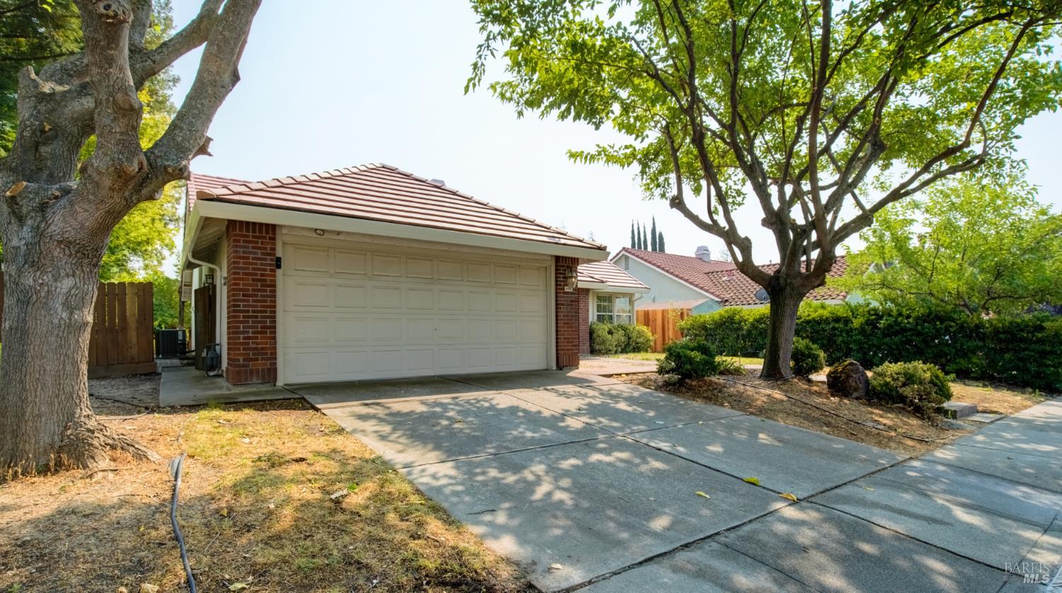 596 Rambleton Drive Vacaville CA 95688