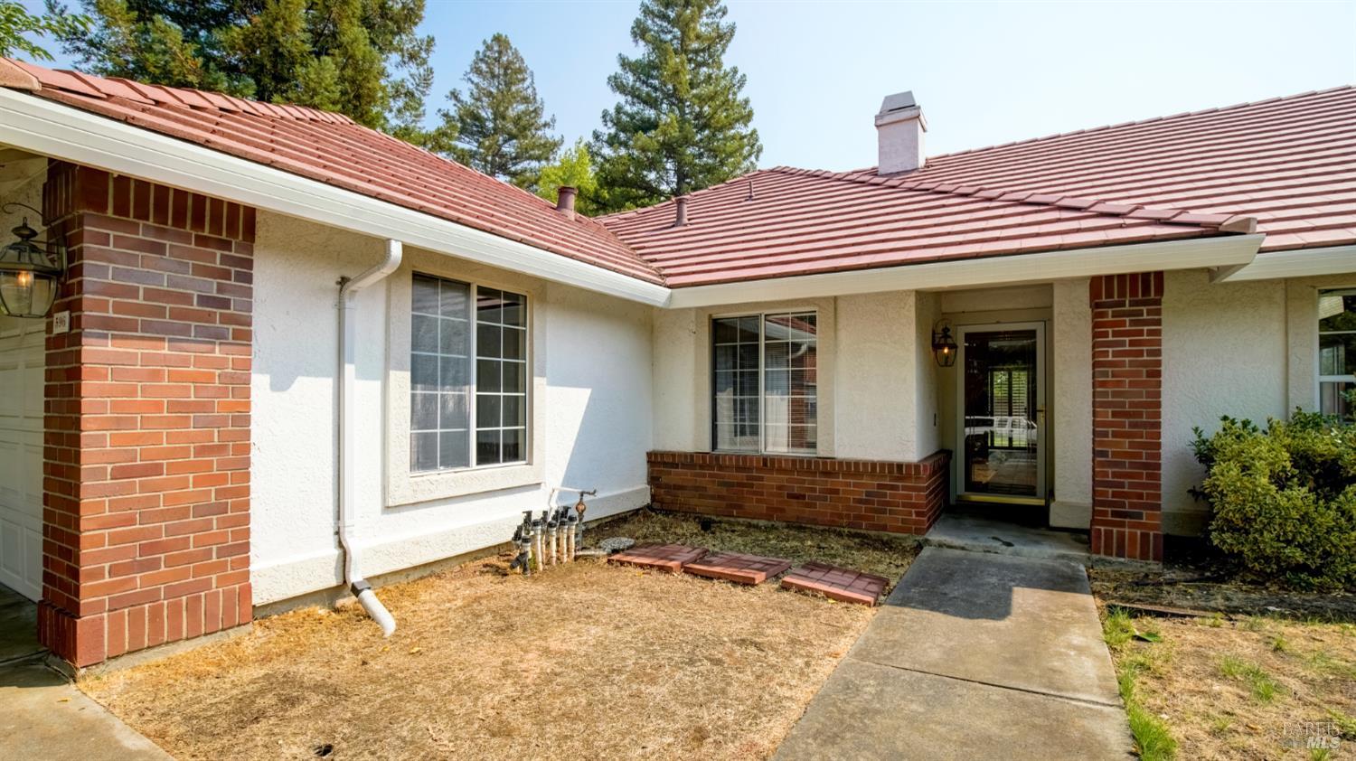 596 Rambleton Drive Vacaville CA 95688