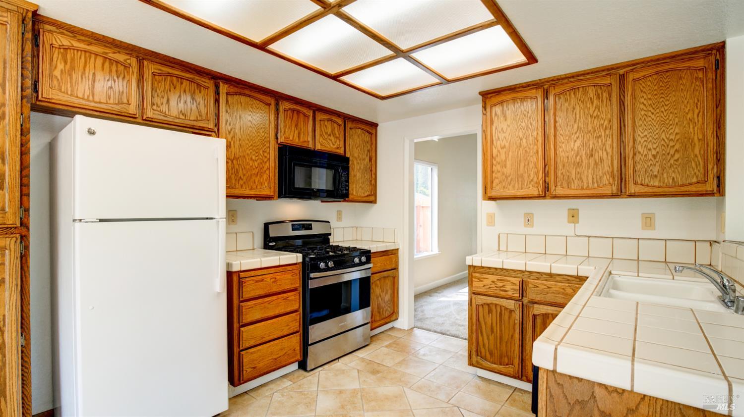 596 Rambleton Drive Vacaville CA 95688