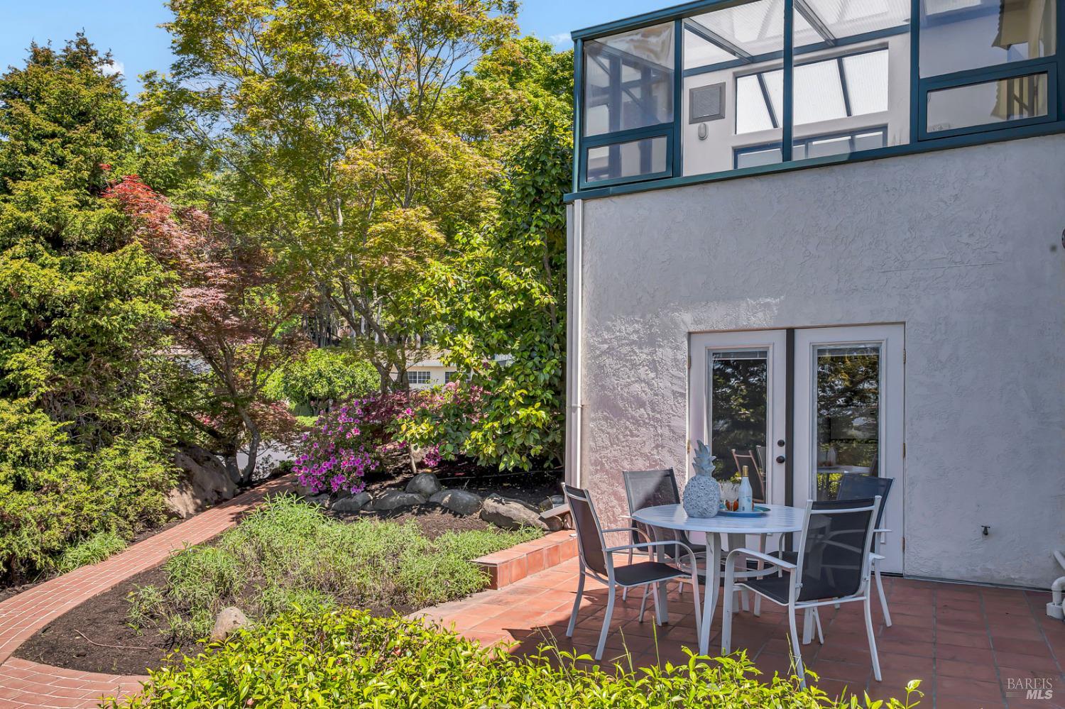 3975 Chanate Road Santa Rosa CA 95404