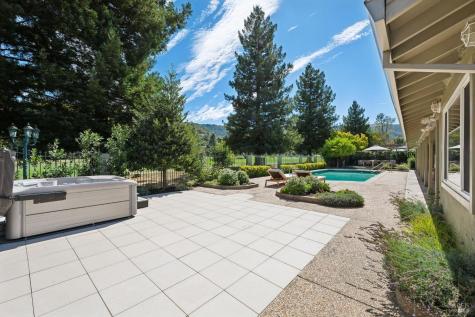 285 Country Club Drive Novato CA 94949