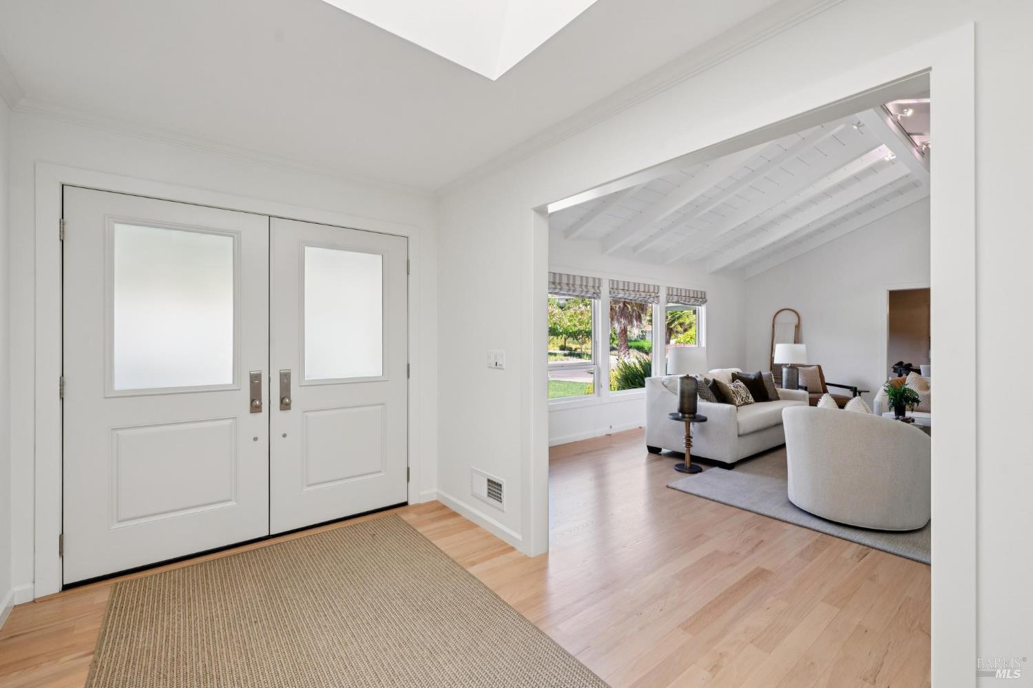 285 Country Club Drive Novato CA 94949