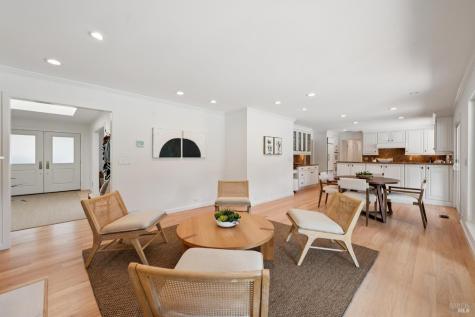 285 Country Club Drive Novato CA 94949