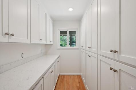 285 Country Club Drive Novato CA 94949