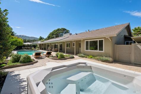285 Country Club Drive Novato CA 94949