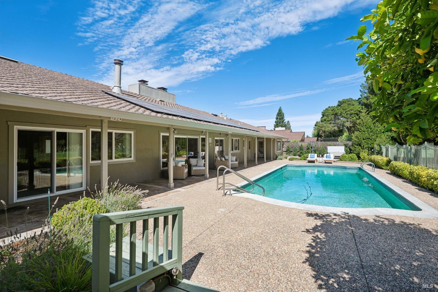 285 Country Club Drive Novato CA 94949