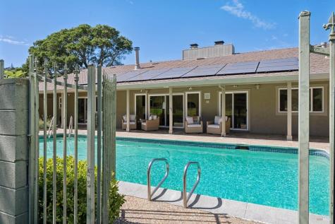 285 Country Club Drive Novato CA 94949