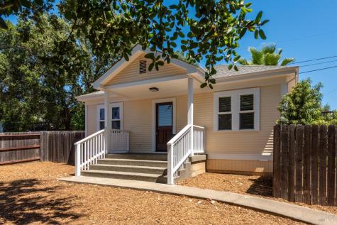 133-135 Sherman Street Healdsburg CA 95448