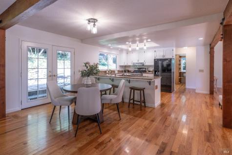 2097 Manzanita Avenue Santa Rosa CA 95404