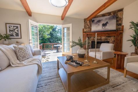 2097 Manzanita Avenue Santa Rosa CA 95404