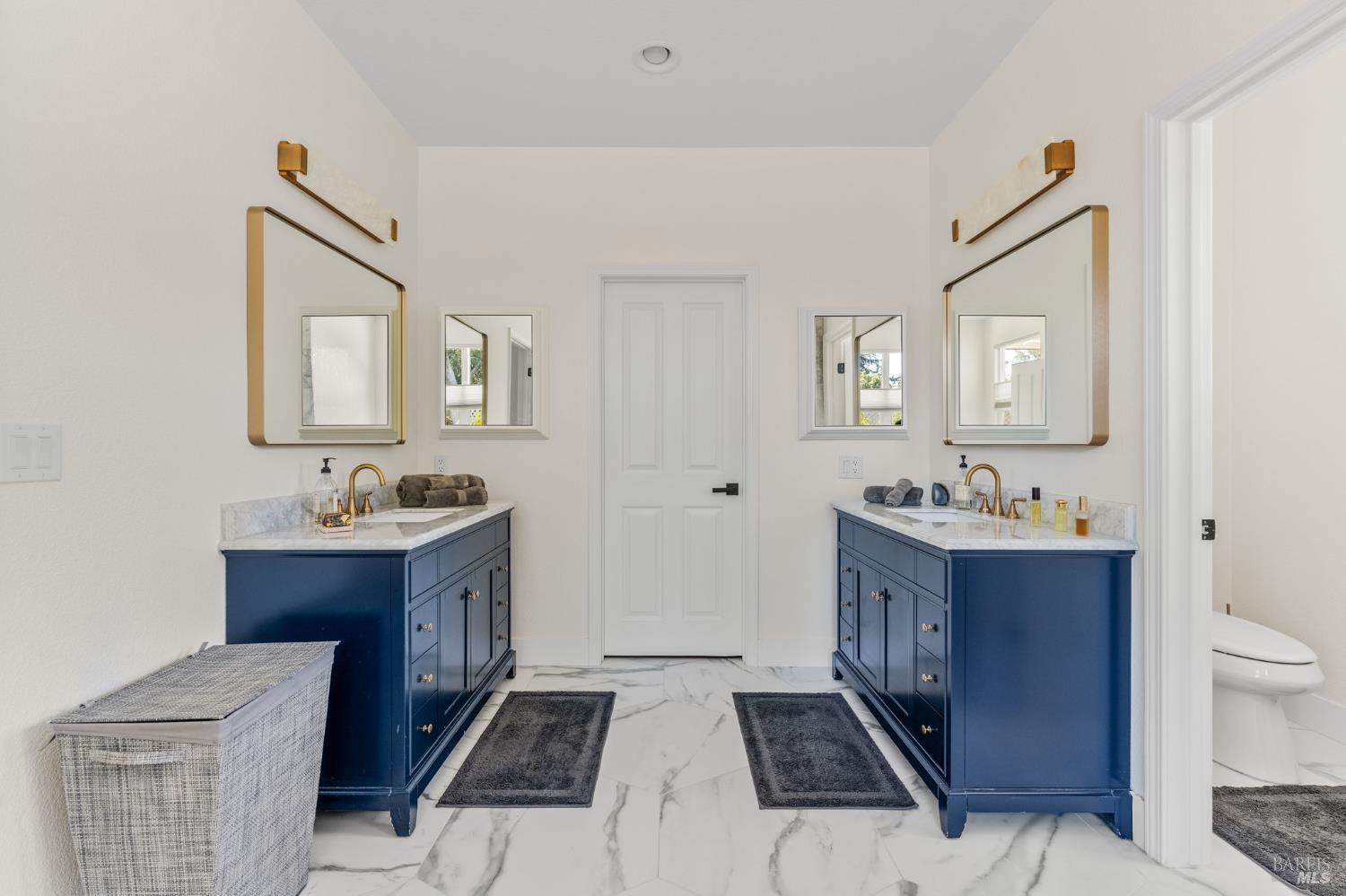 1586 Arrowhead Drive St. Helena CA 94574