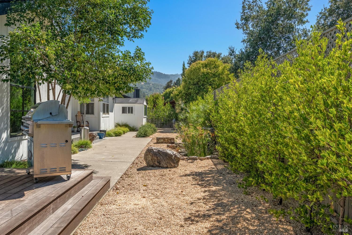 1586 Arrowhead Drive St. Helena CA 94574